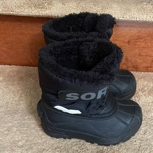 SOREL Toddler Snow Commander Black Charcoal Boys Boots SZ 9 NWOT
